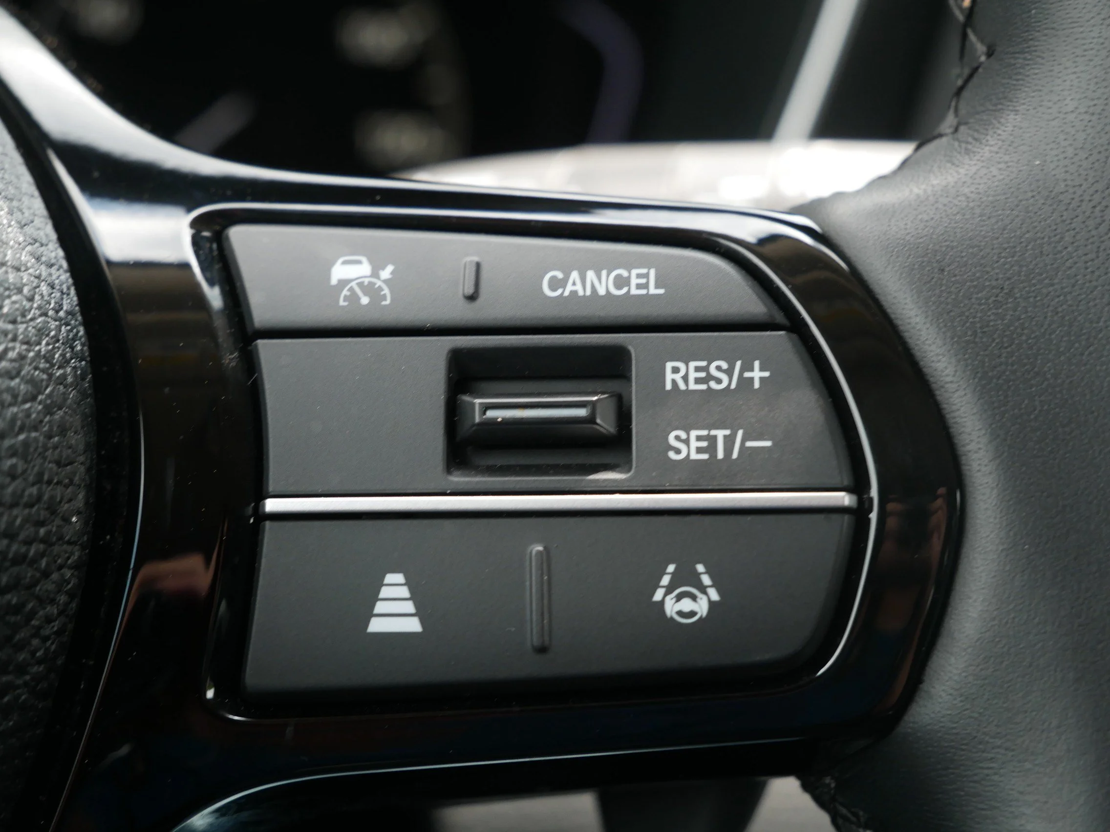 2023 Honda Pilot Touring - Photo 30