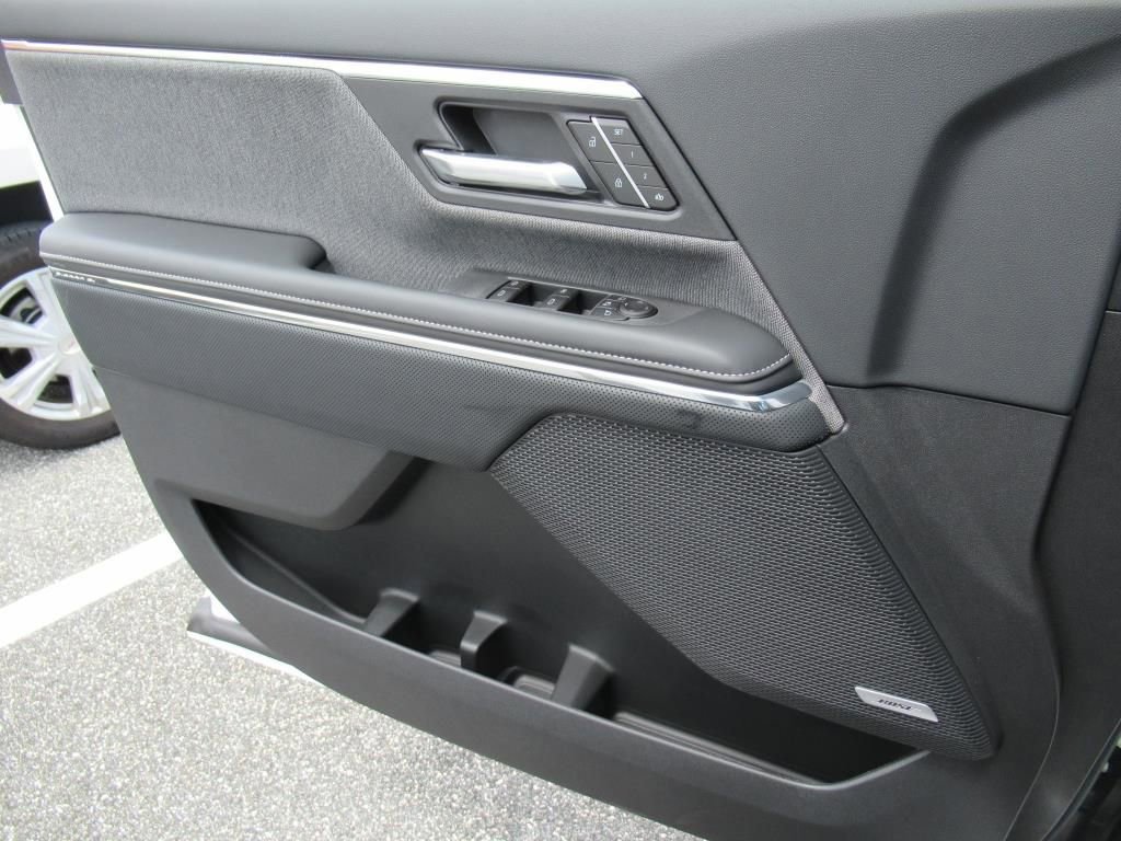 2026 GMC Sierra EV Elevation - Photo 25