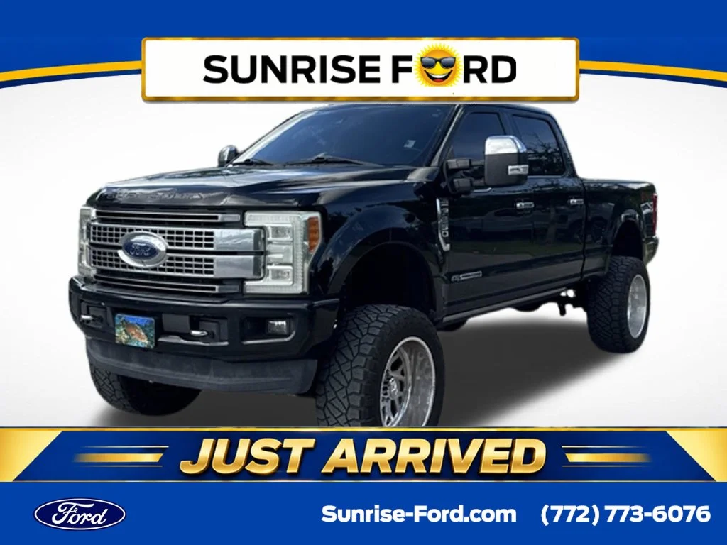 Used 2017 Shadow Black Ford Platinum image 1