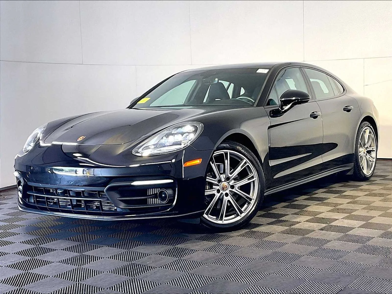 Certified Pre-Owned 2023 Porsche Panamera 4