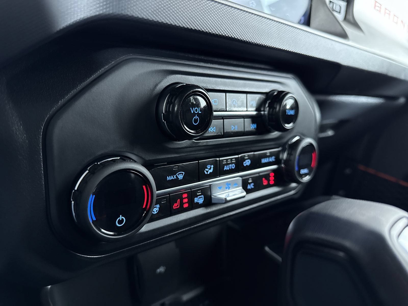 Used 2024 Velocity Blue Metallic Ford Raptor image 21