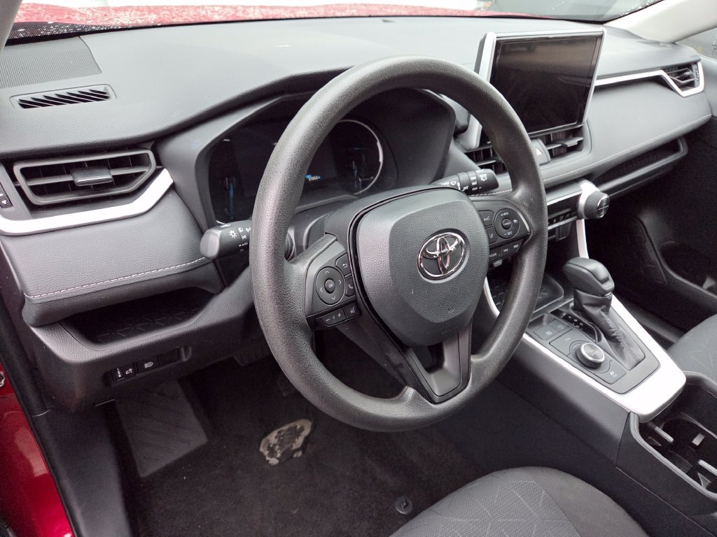Used 2025 Red Toyota XLE image 18