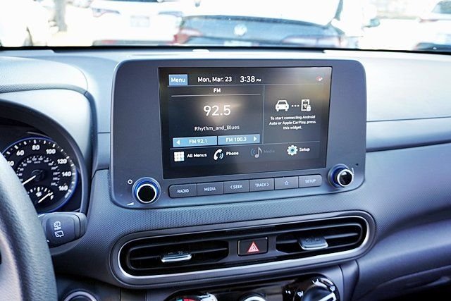 Used 2023 Gray Hyundai SEL image 21