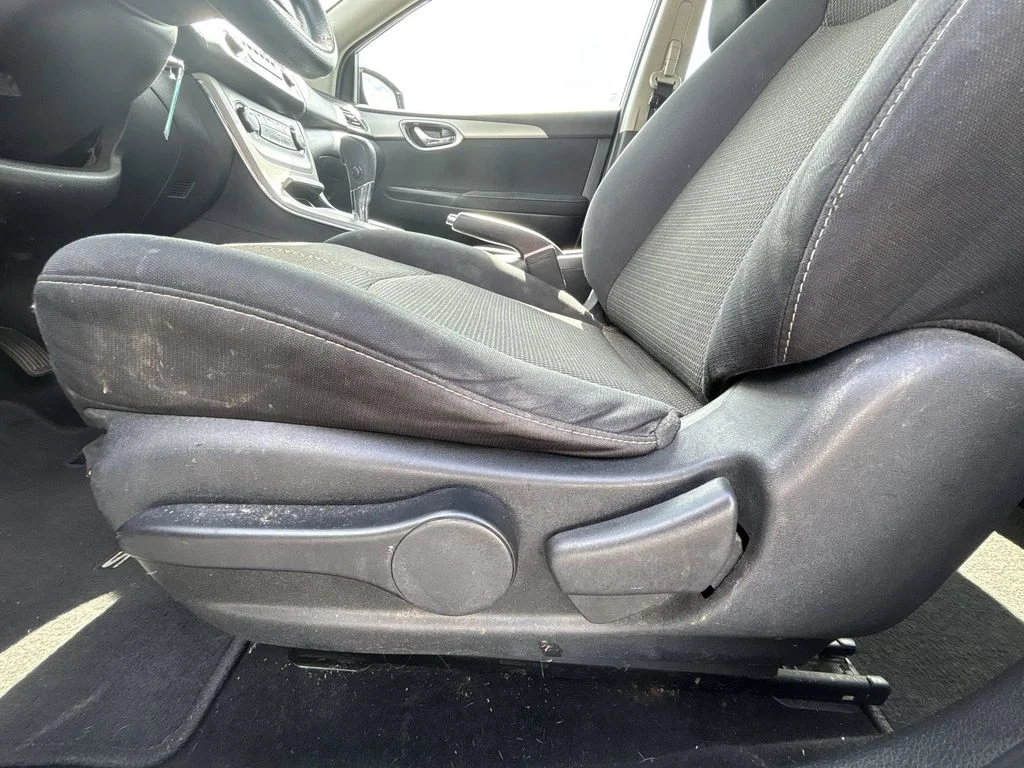 Used 2015 Silver Nissan S image 14