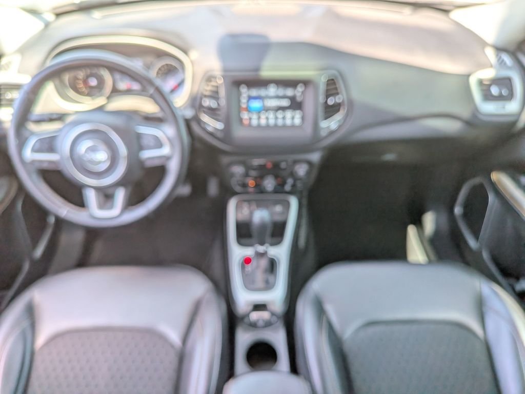 Used 2019 Black Jeep Latitude image 25
