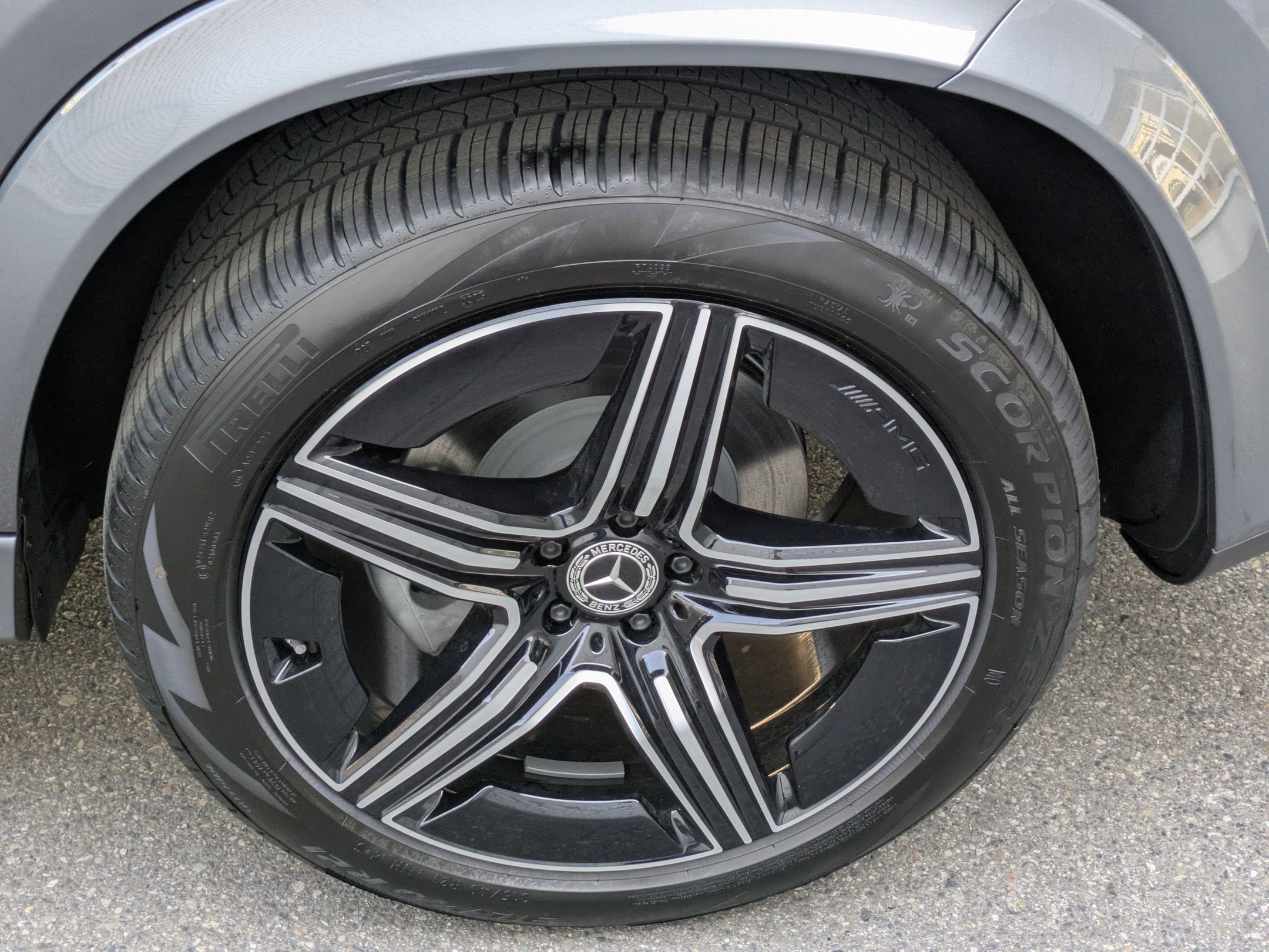New 2026 Selenite Grey Metallic Mercedes-Benz GLE 350 image 32