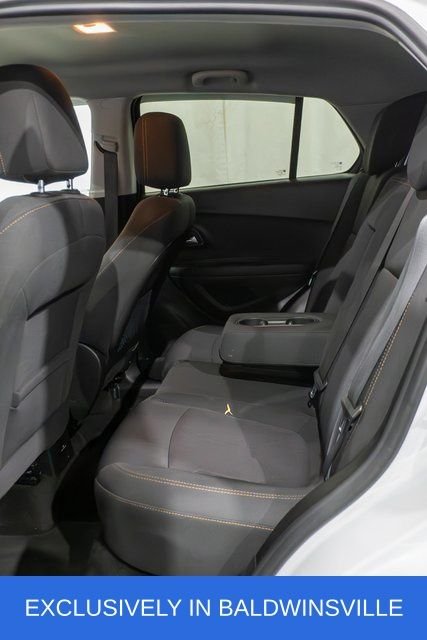 Used 2020 White Chevrolet LT image 10