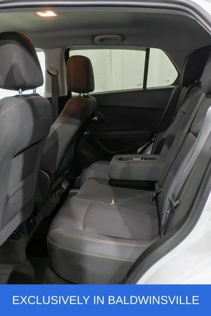 Used 2020 White Chevrolet LT image 10