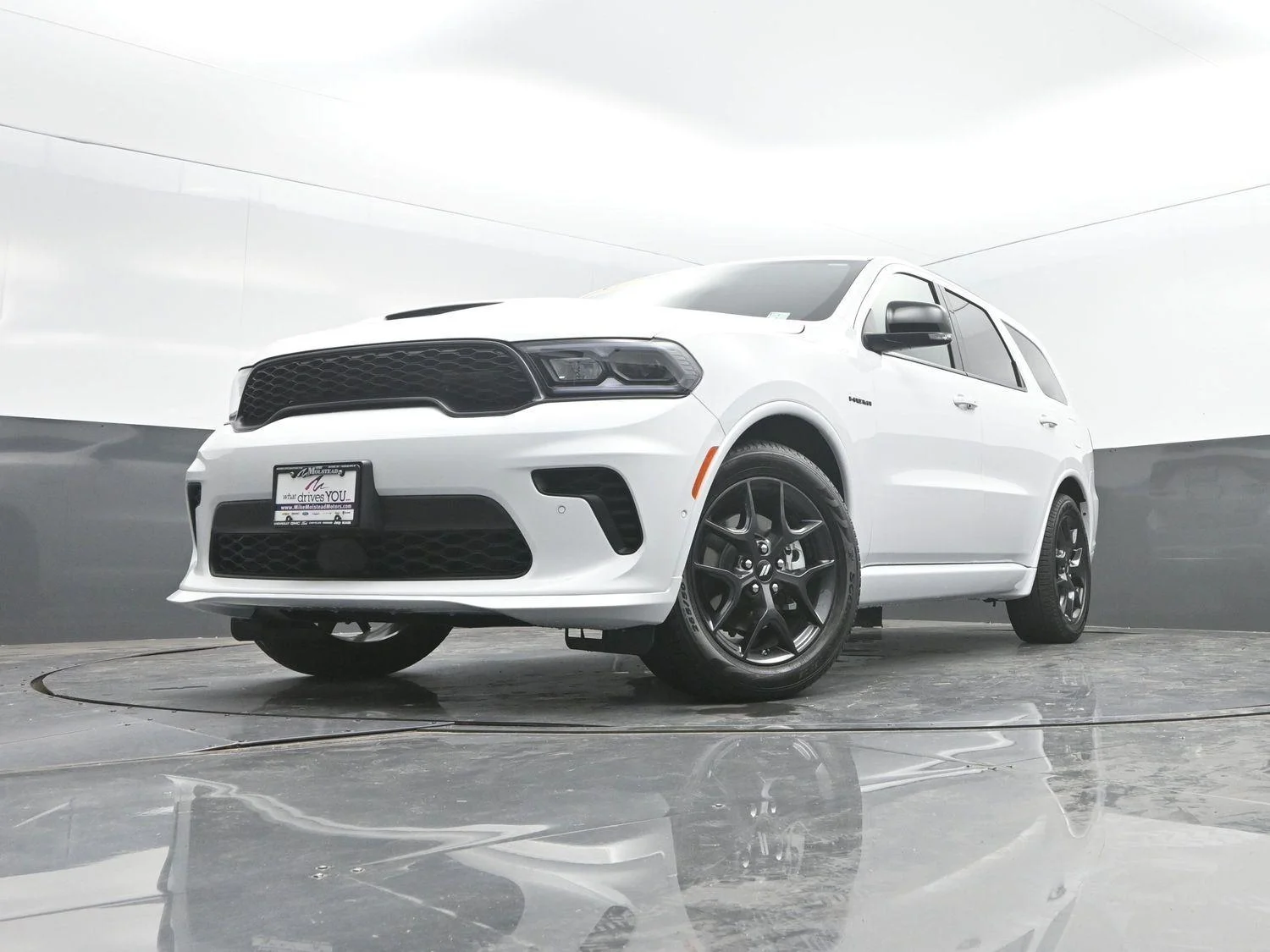 New 2026 White Knuckle Clear-Coat Exterior Paint Dodge GT Plus HEMI V8 image 47