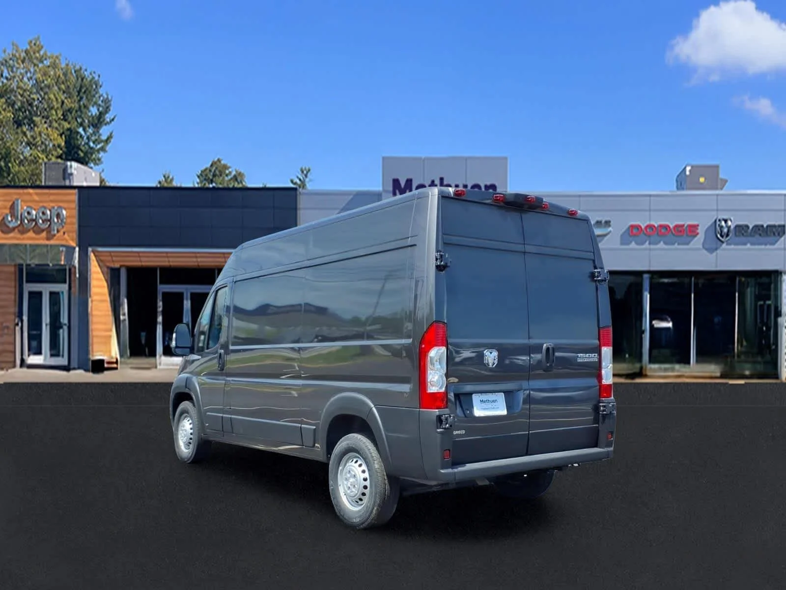 New 2026 Granite Crystal Metallic Clear-Coat Exterior Paint RAM Tradesman image 4