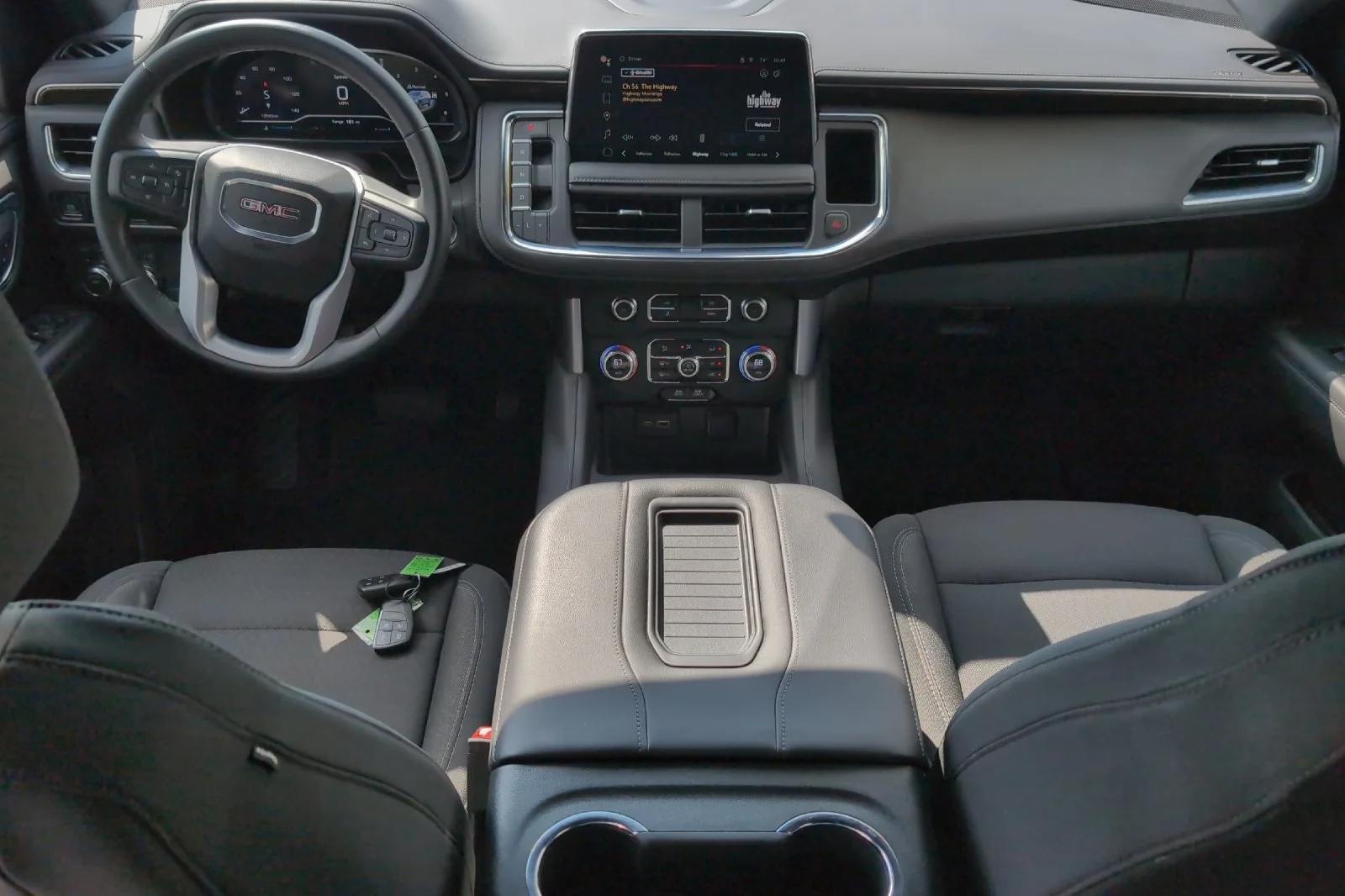Used 2023 SUMMIT WHITE GMC SLE image 14