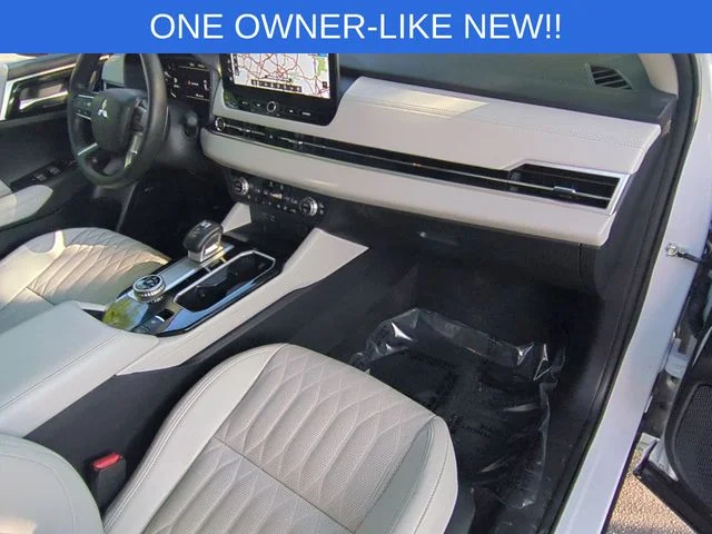Used 2025 White Mitsubishi SEL image 39