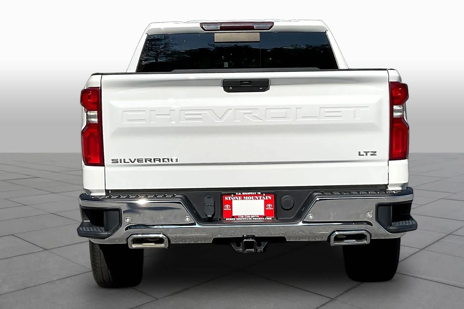 Used 2020 Summit White Chevrolet LTZ image 5