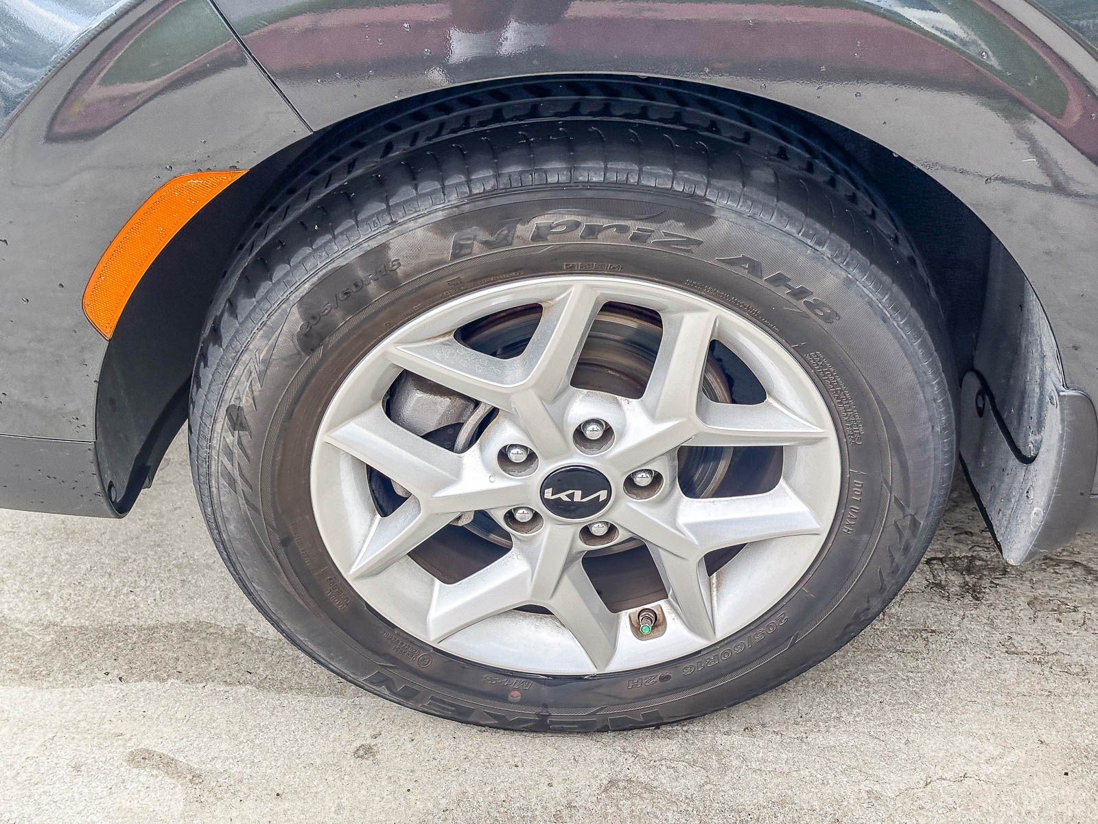 Used 2025 Gravity Gray Kia S image 11