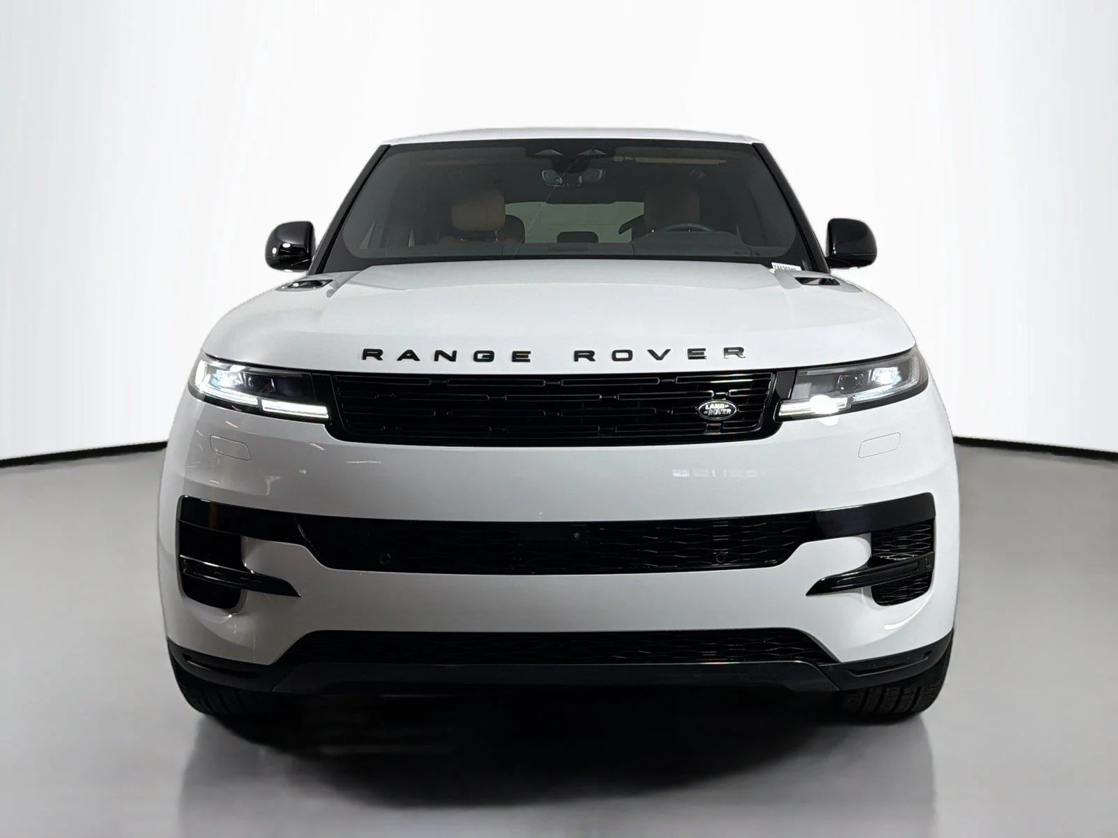 Certified Used 2026 Fuji White Land Rover SE P360 image 2