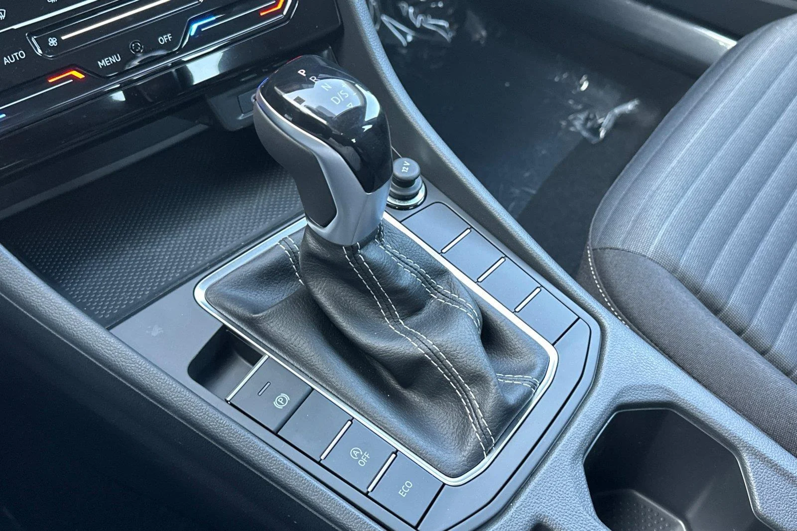 New 2026 Monterey Blue Pearl Volkswagen S image 20