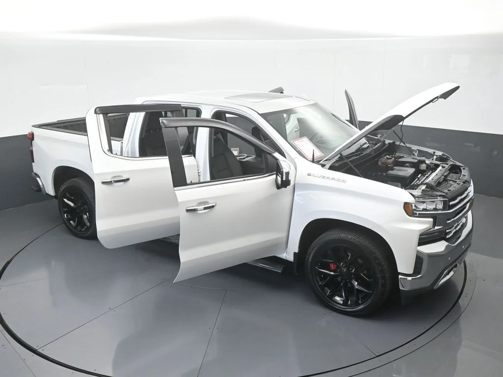 Used 2022 Iridescent Pearl Tricoat Chevrolet LTZ image 73