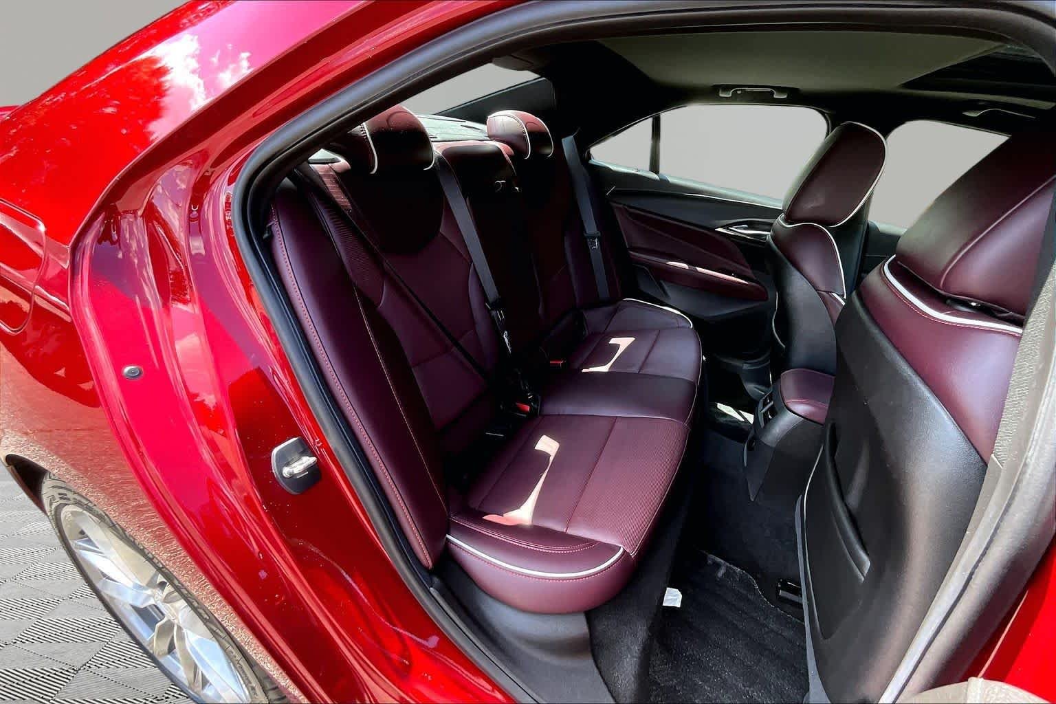 Used 2022 Infrared Tintcoat Cadillac  image 39