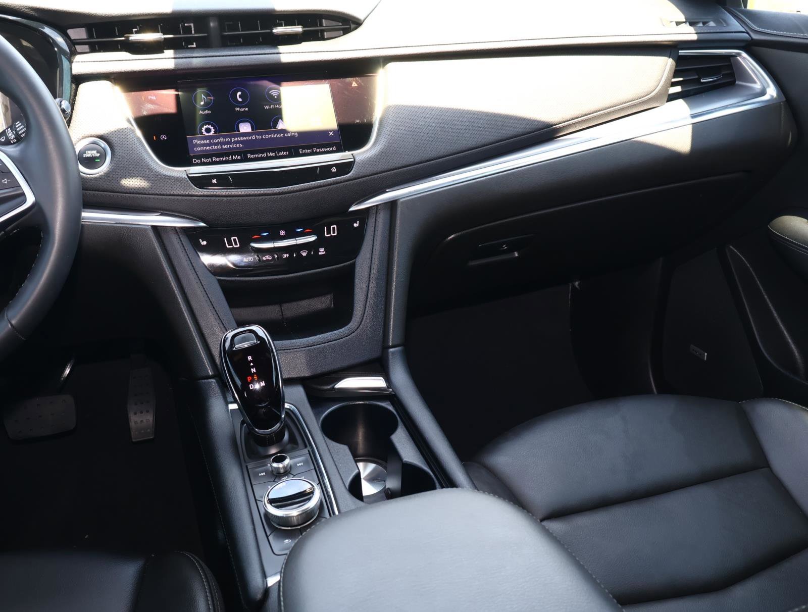 2024 Cadillac XT5 Luxury - Photo 11