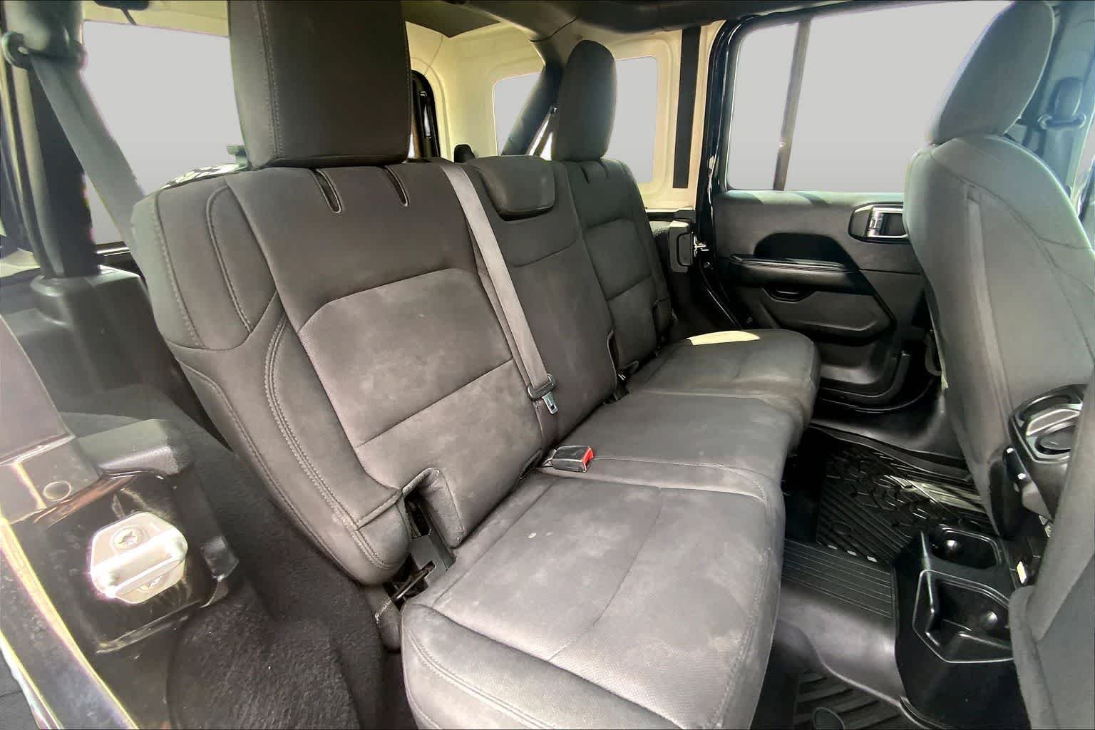 Used 2020 Black Clearcoat Jeep Sahara image 18