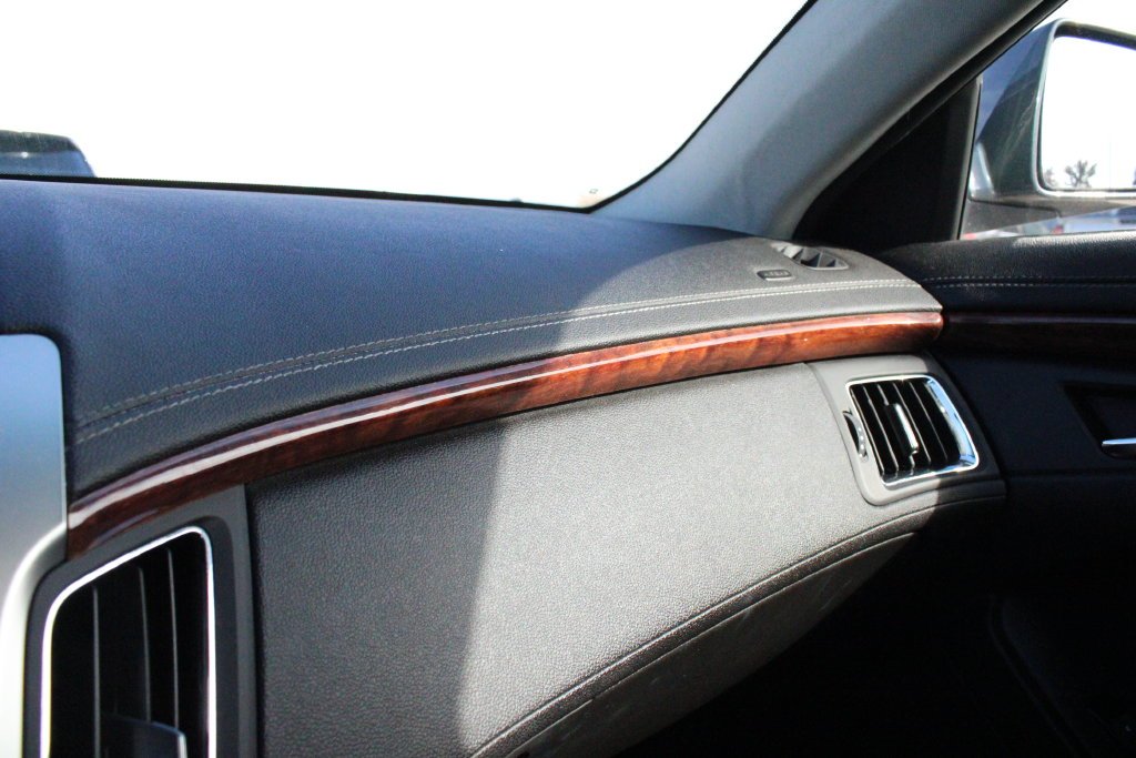 Used 2009 Thunder Gray ChromaFlair Cadillac Base image 19