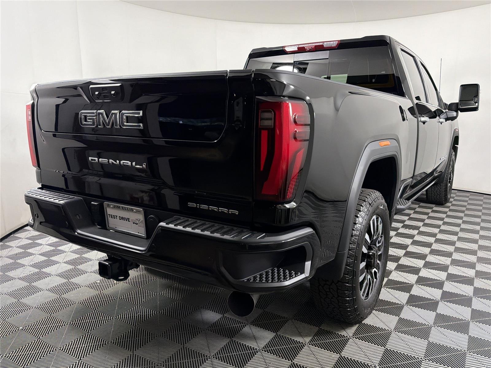 New 2026 Onyx Black GMC Denali Ultimate image 6
