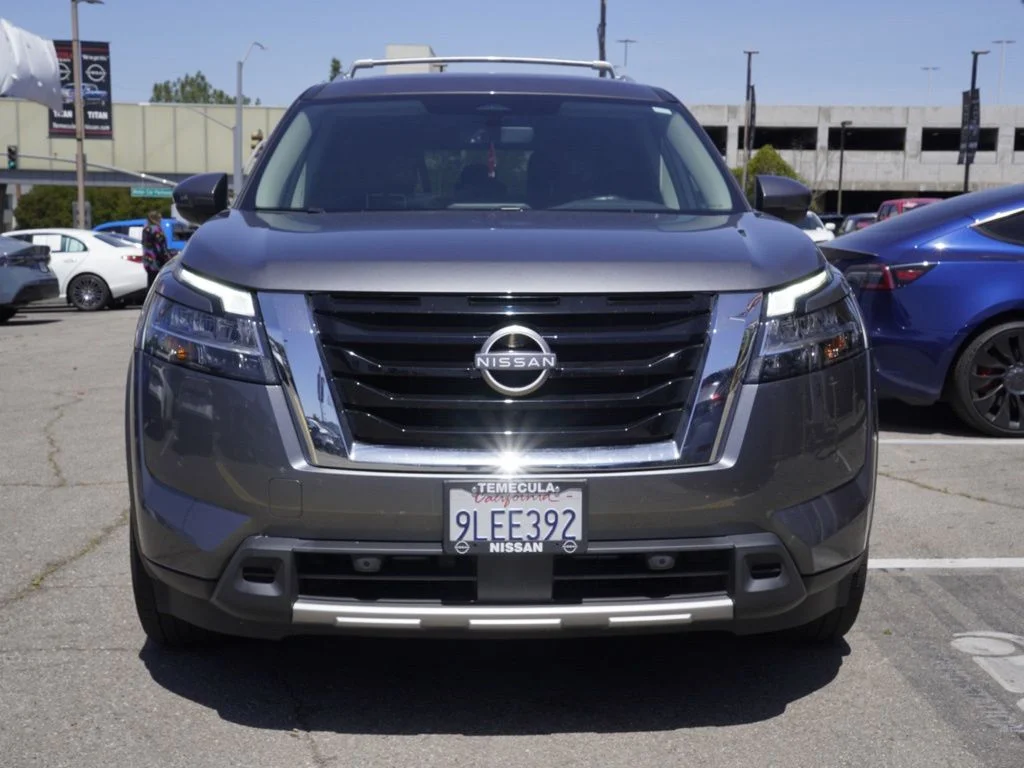 Used 2024 Gray Nissan SL image 5
