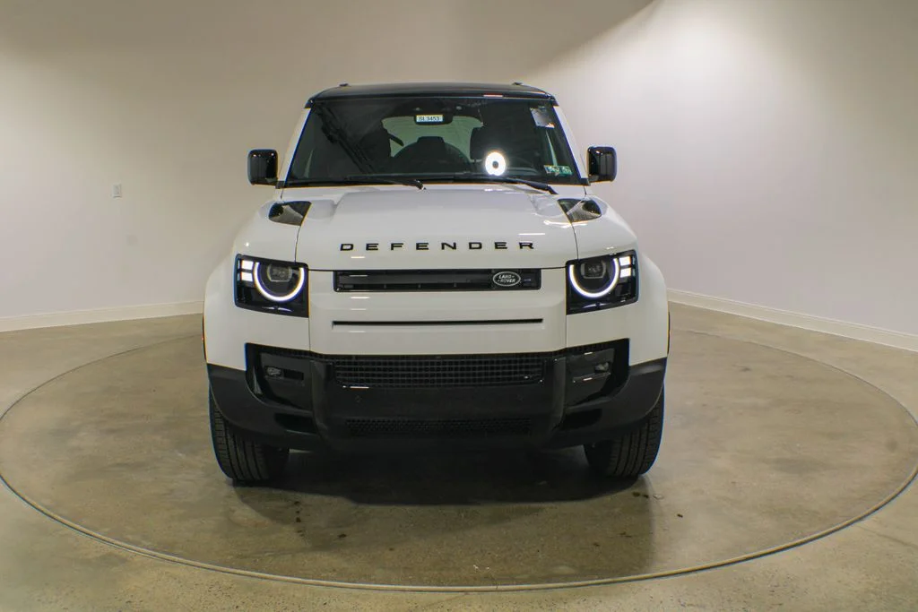 New 2026 Fuji White Land Rover S image 8