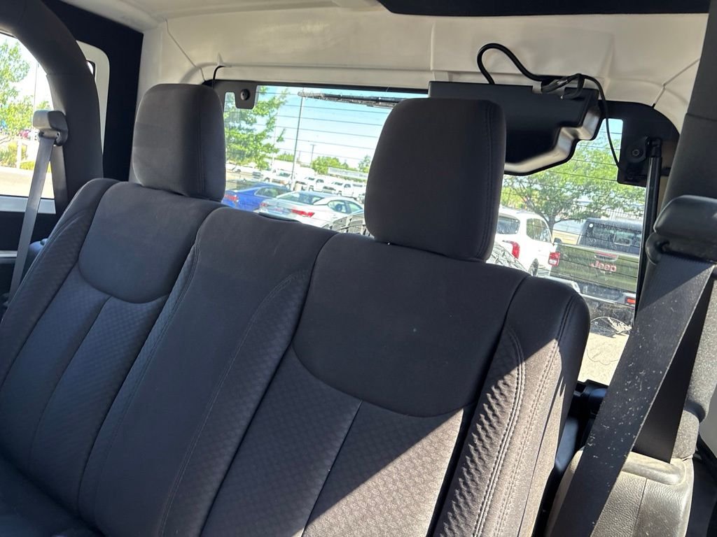 Used 2014 Gray Jeep Sport image 40