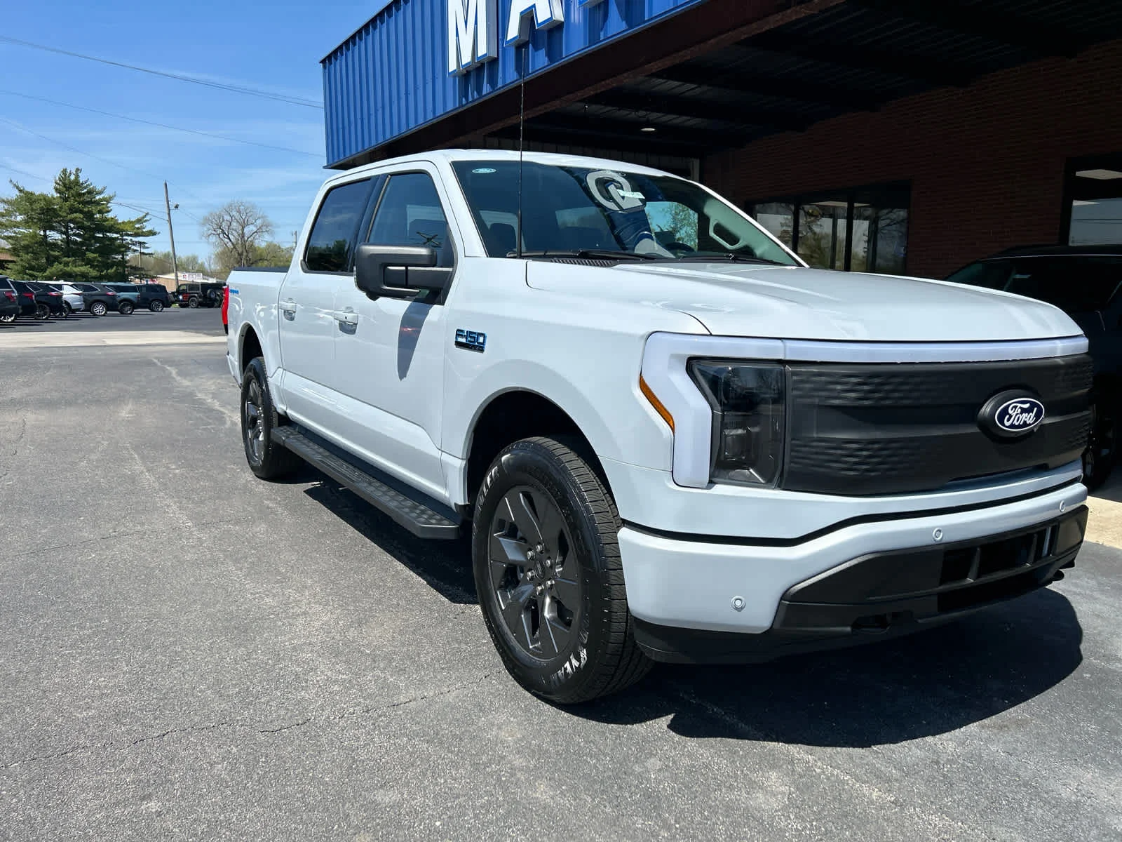 New 2025 Space White Metallic Ford Flash™ image 2