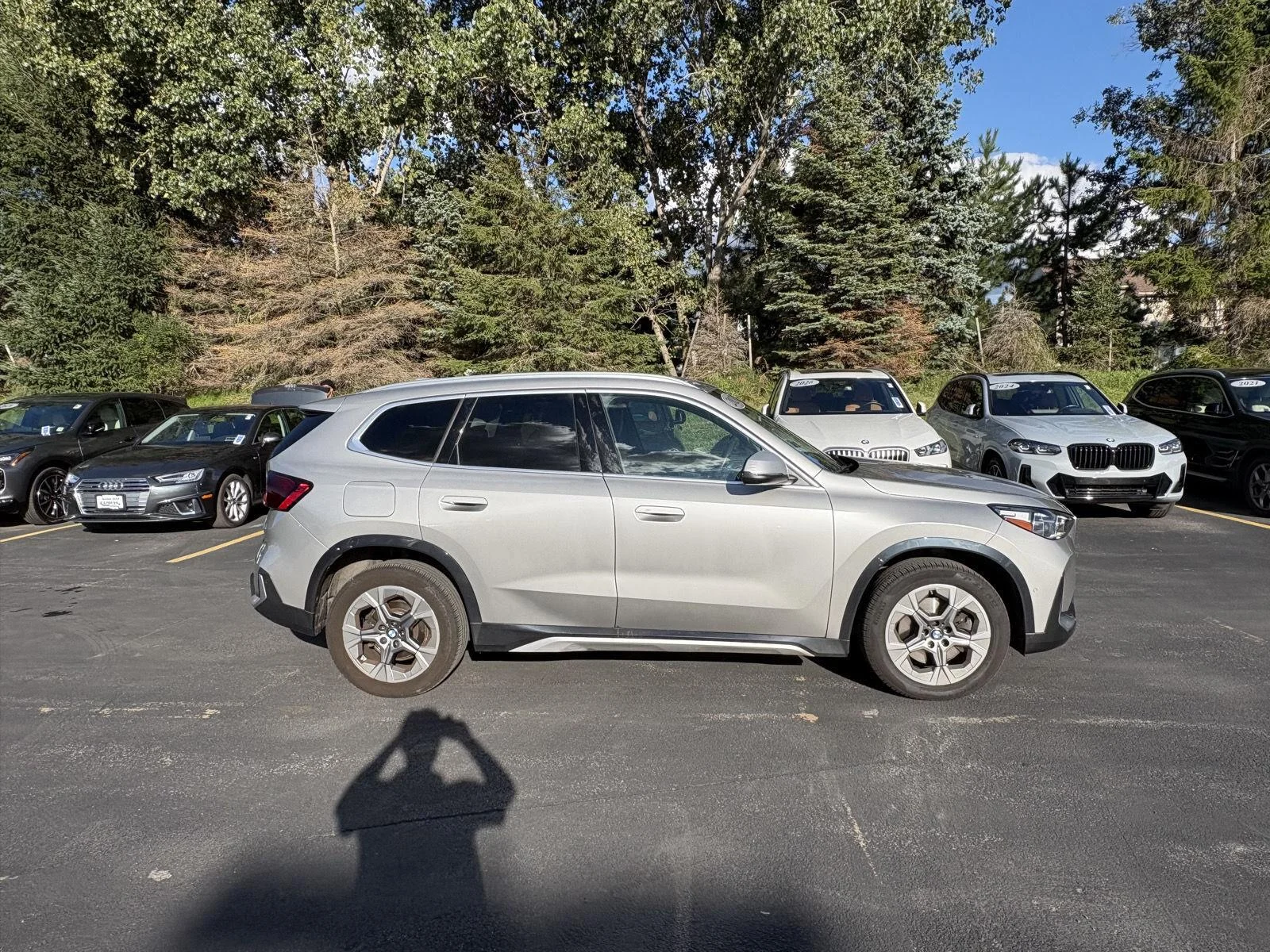 Used 2023 Space Silver Metallic BMW xDrive28i image 8