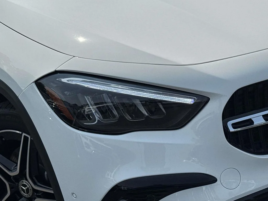 New 2026 White Mercedes-Benz GLA 250 image 15