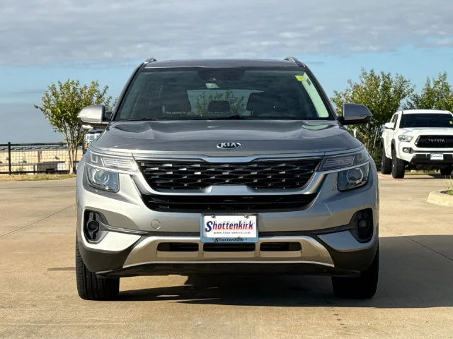 Used 2021 Kia Seltos EX with VIN KNDERCAA0M7076318 for sale in Granbury, TX