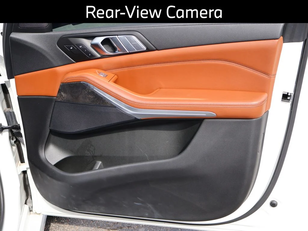 Used 2022 Mineral White Metallic BMW xDrive40i image 14