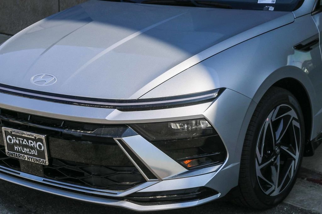 New 2026 Silver Hyundai SEL Sport image 5
