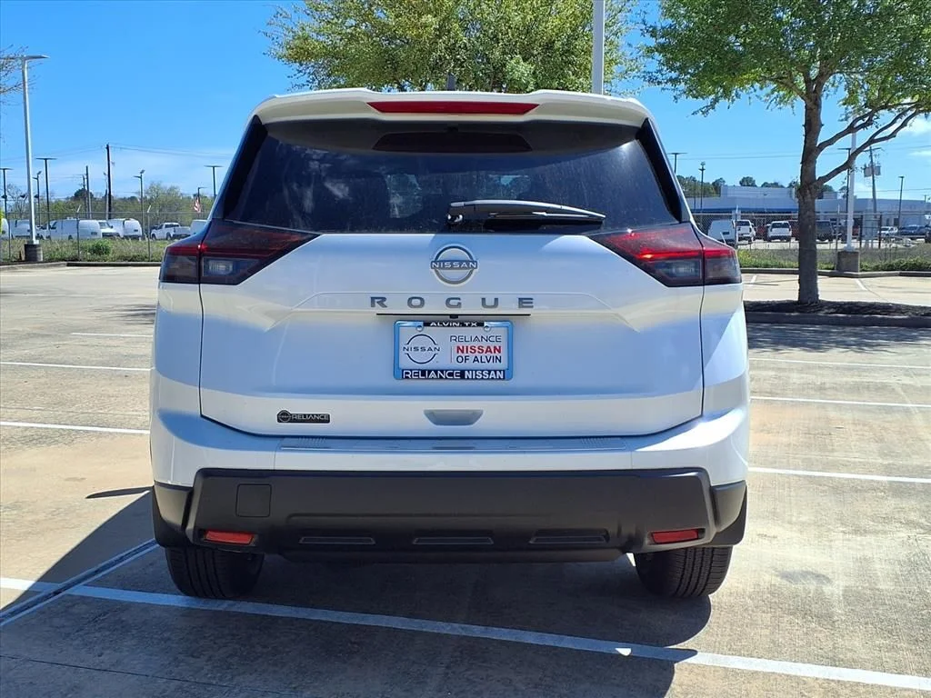 New 2026 Everest White Pearl TriCoat Nissan SV image 6