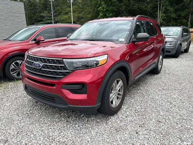 Used 2021 Red Ford XLT image 3