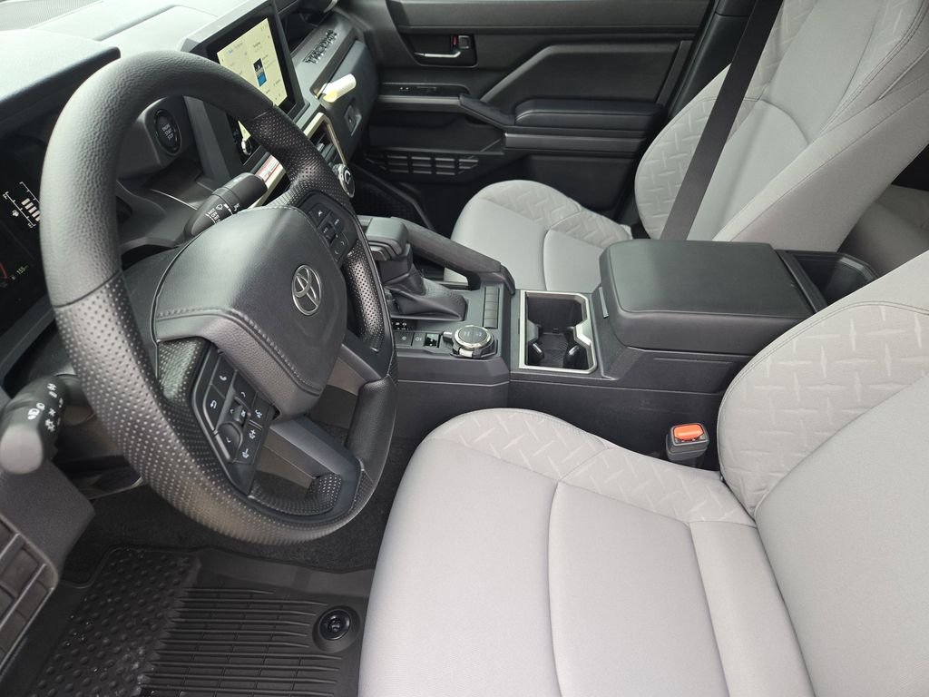2026 Toyota Tacoma SR5 - Photo 11