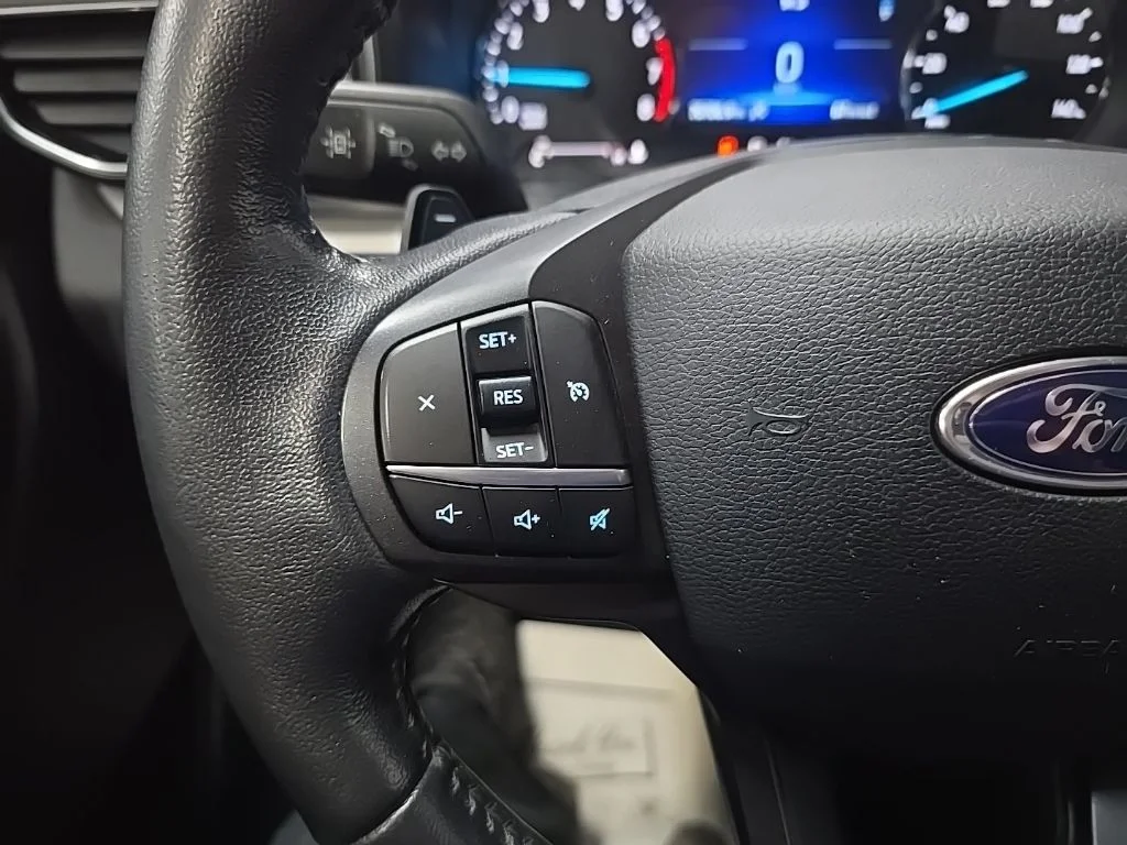 Used 2020 Black Ford XLT image 20