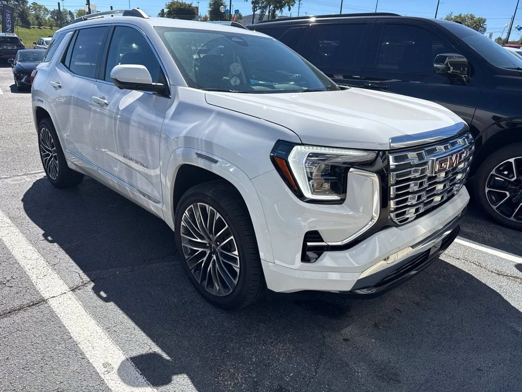 Used 2026 White GMC Denali image 3