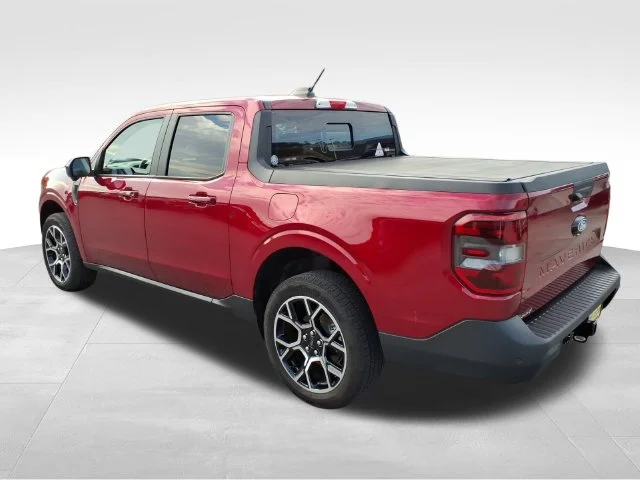 Used 2025 Red Ford Lariat image 8