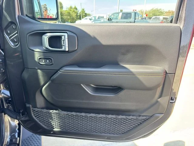 New 2026 Gray Jeep Sahara image 15