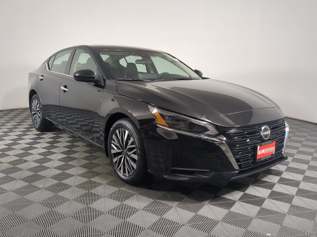 2024 Nissan Altima SV