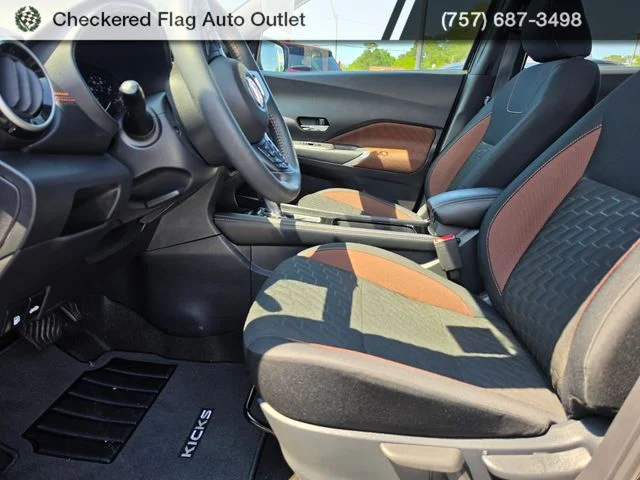 Used 2023 Super Black Nissan SR image 19