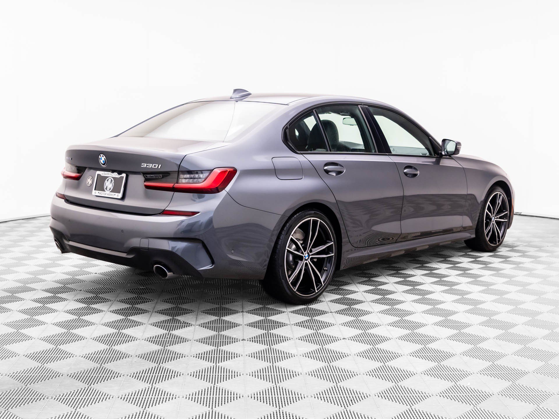 Used 2021 Mineral Grey Metallic BMW 330i xDrive image 6
