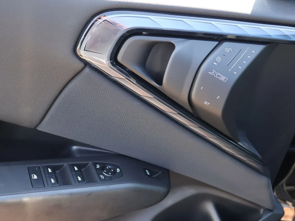 2025 BMW X3 30 - Photo 31