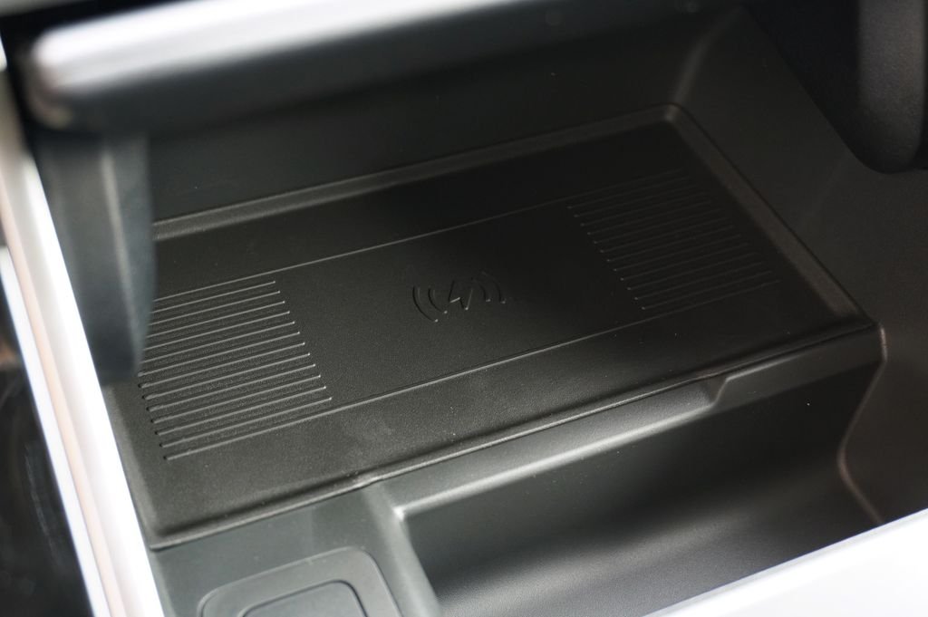New 2026 Fuji White Land Rover S image 29