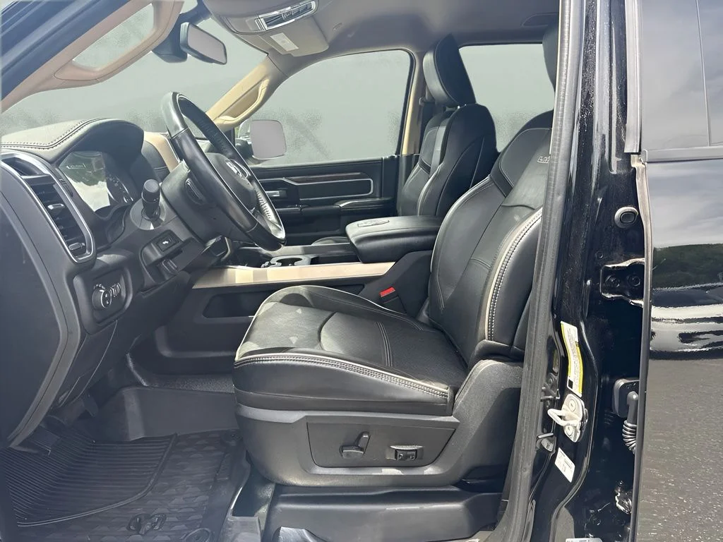 Used 2021 Black Ram Laramie image 5