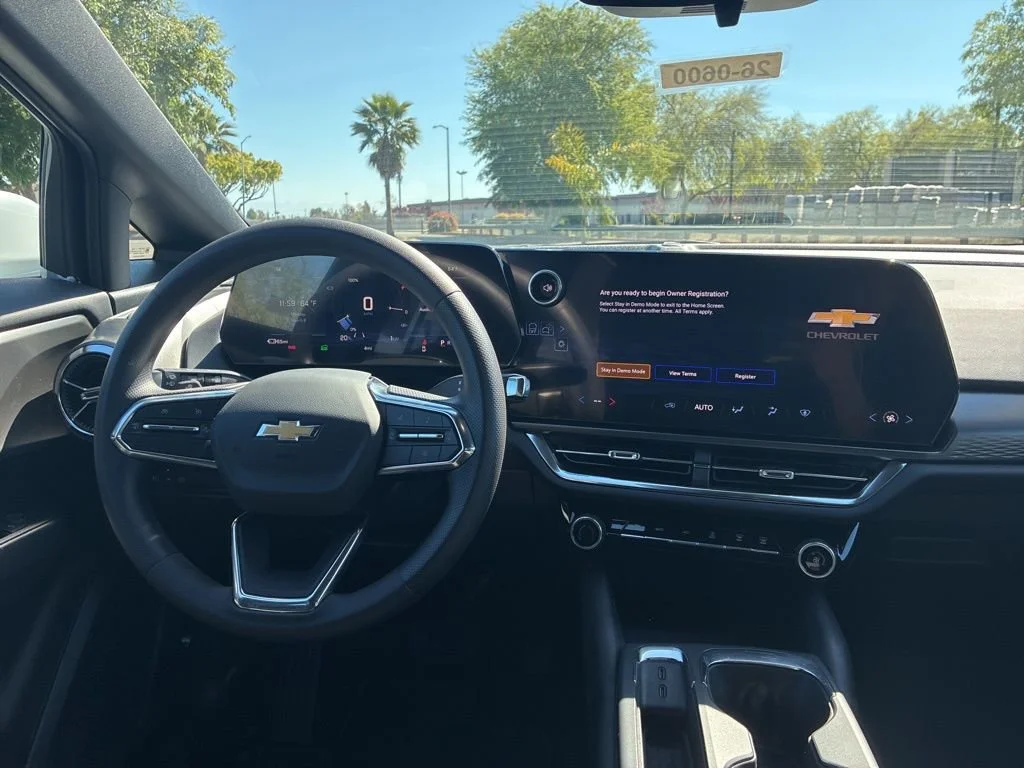 New 2026 Summit White Chevrolet LT image 31