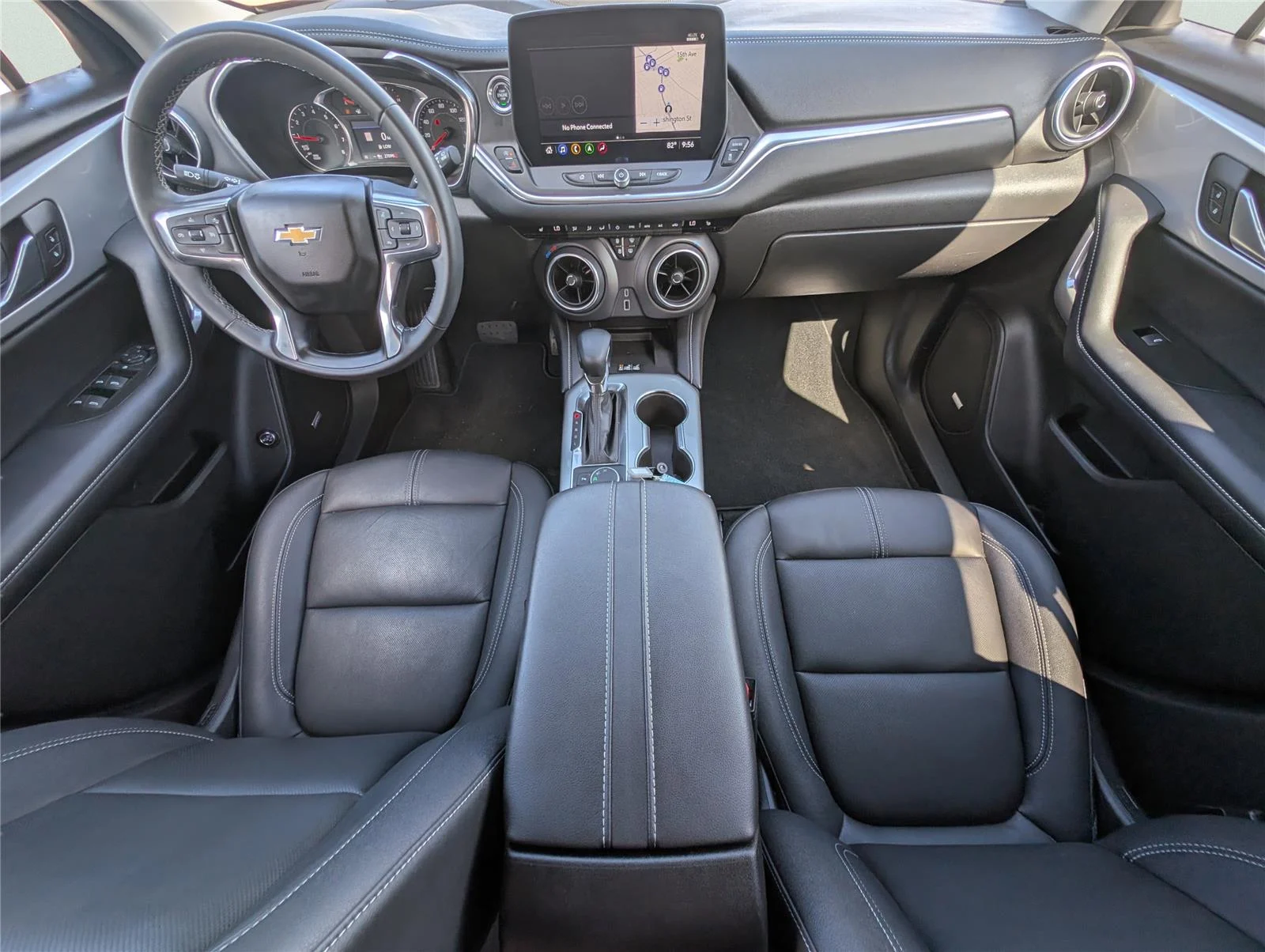 Used 2024 Summit White Chevrolet 3LT image 36